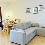 Patio Da Rocha - Silhueta Citadina *