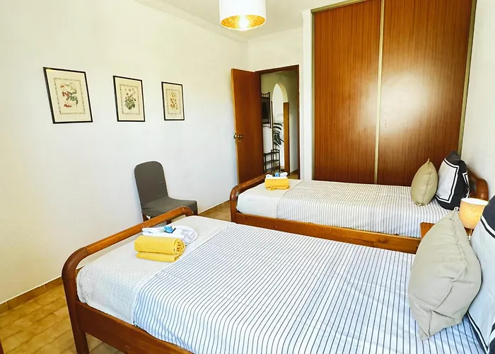 Patio Da Rocha - Silhueta Citadina شقة بورتيماو