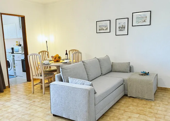 Patio Da Rocha - Silhueta Citadina *